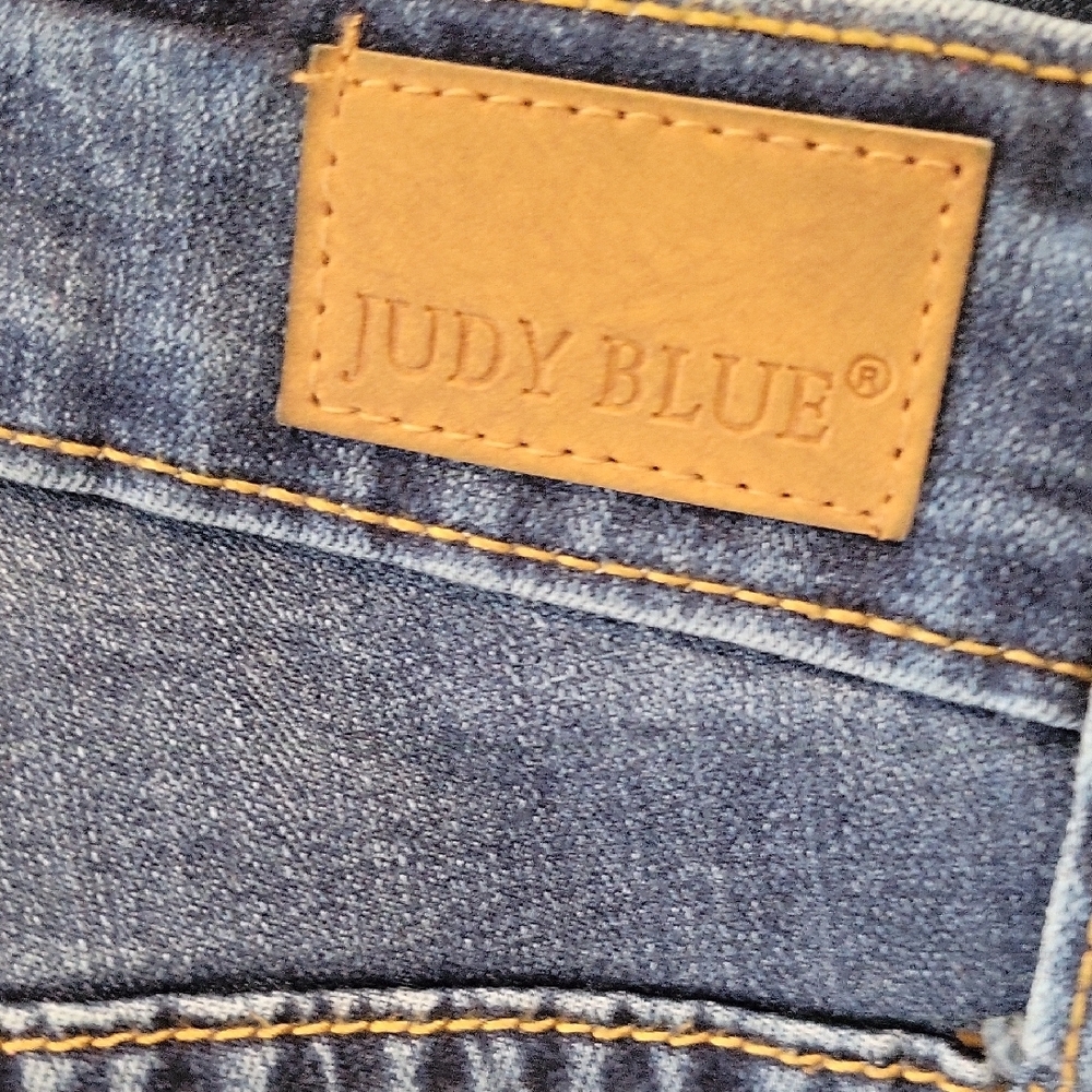 Judy Blue Mid-Wash Denim with Side White Trim - Picture 6 of 7